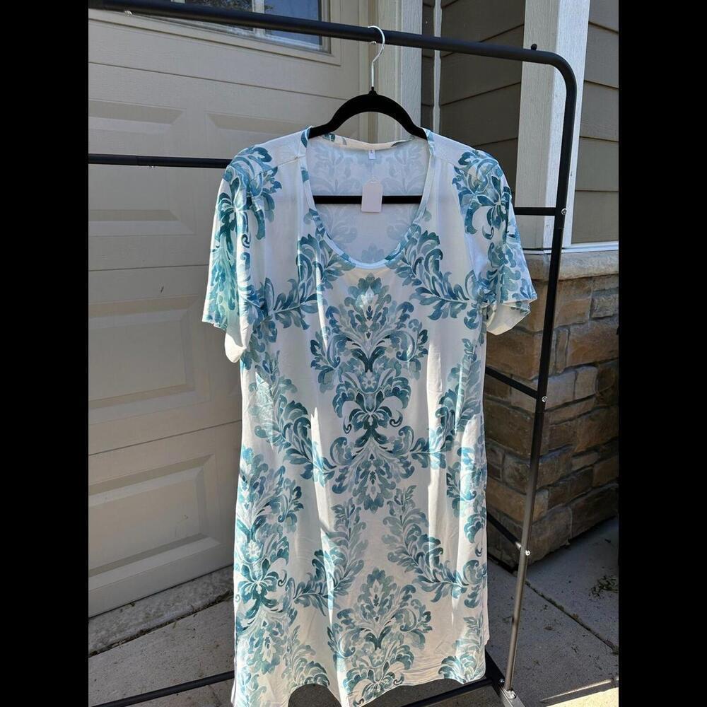 White & Blue Floral Patterned Short Sleeve Dress Size L
